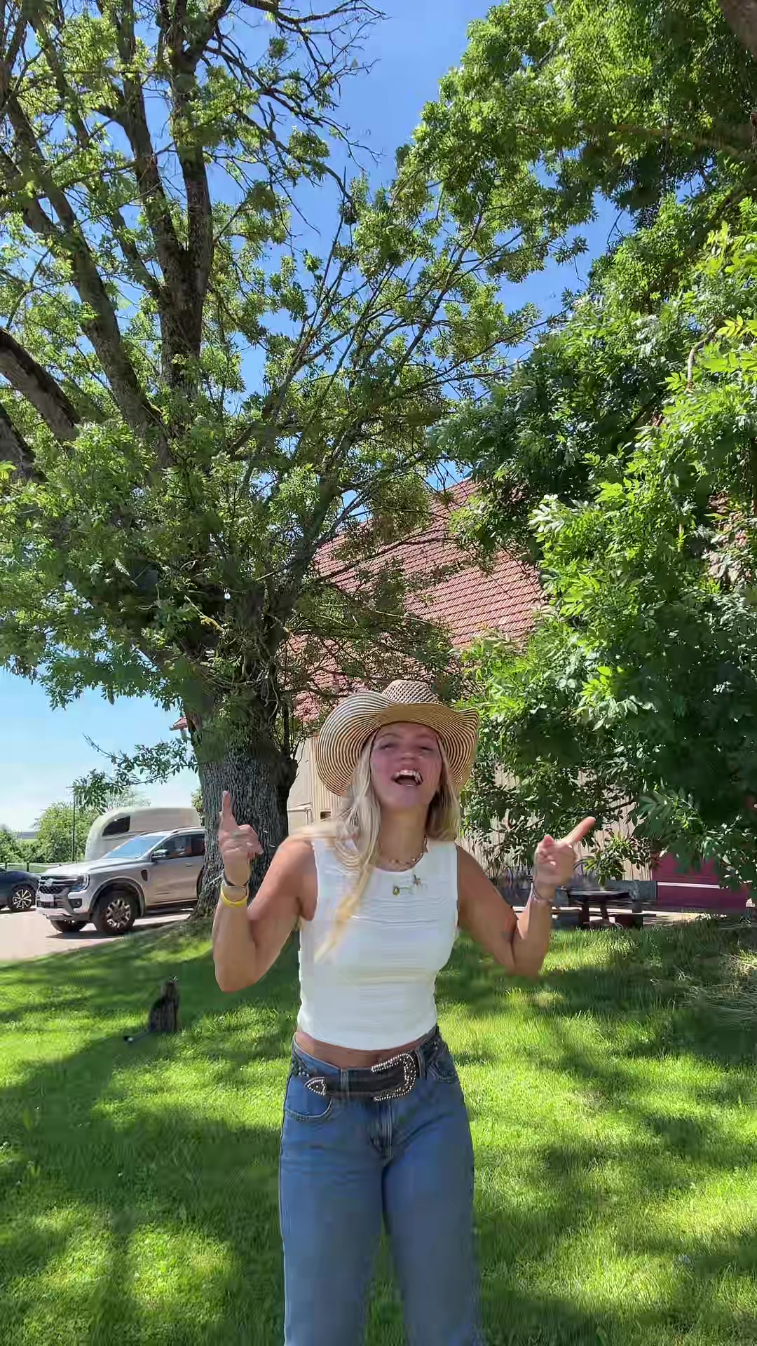@Alena🤠