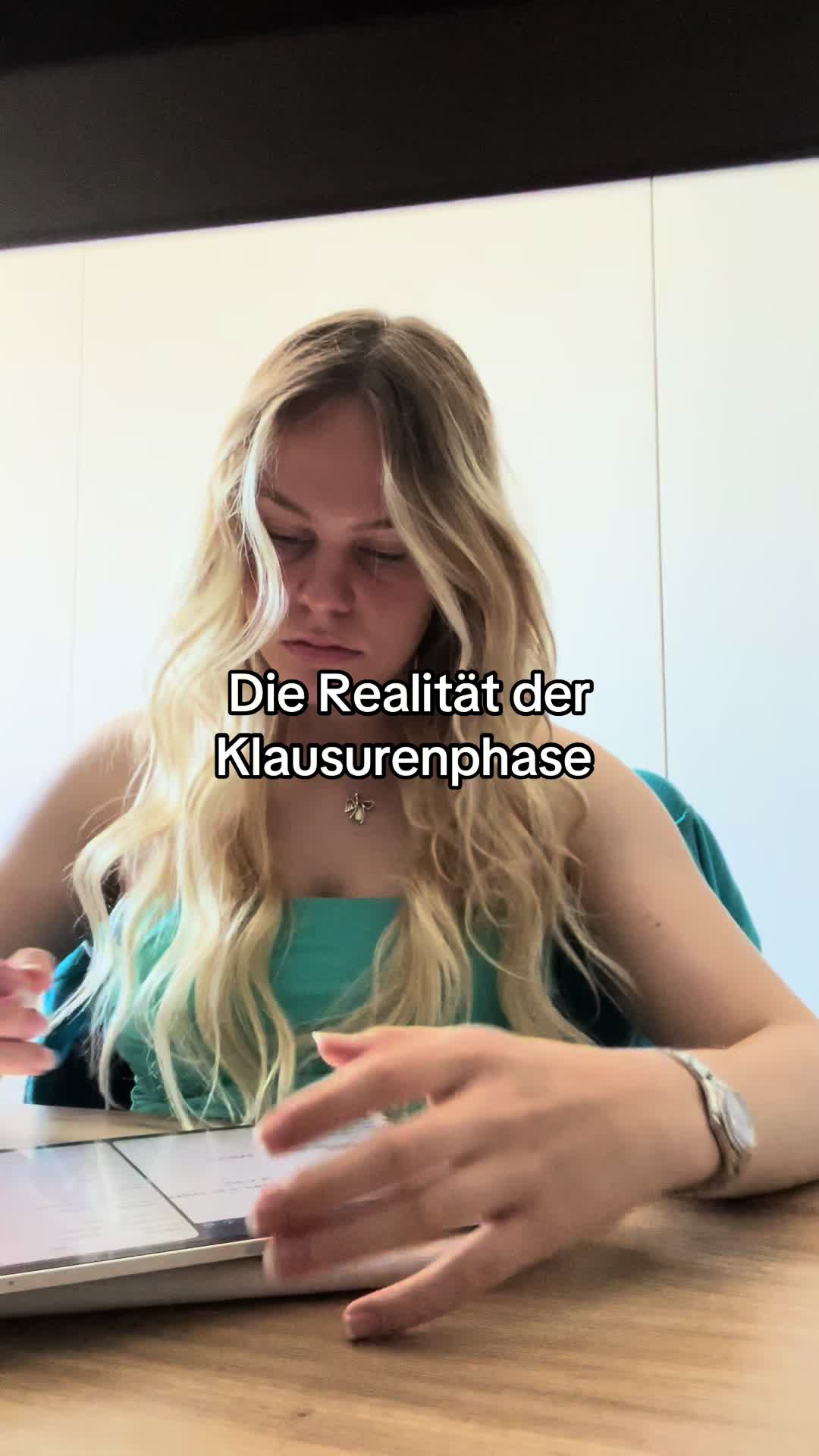 @Lara