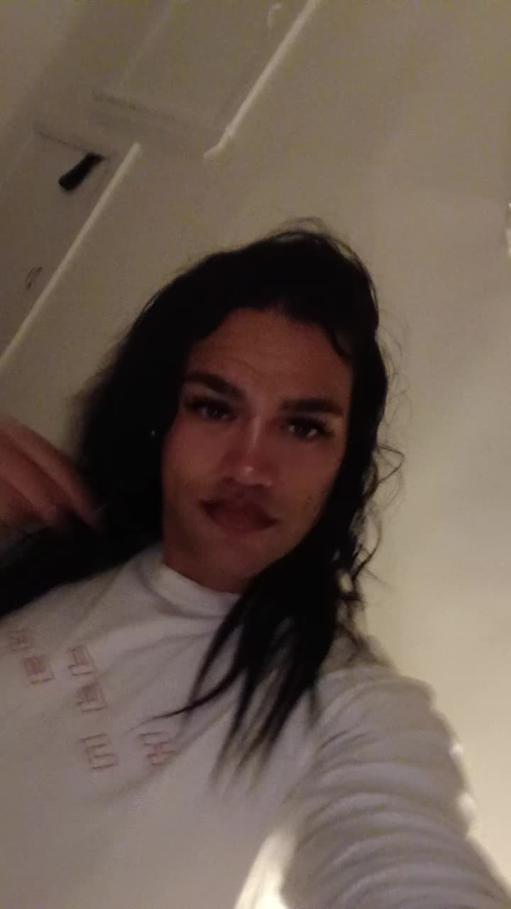 @Eahbitch