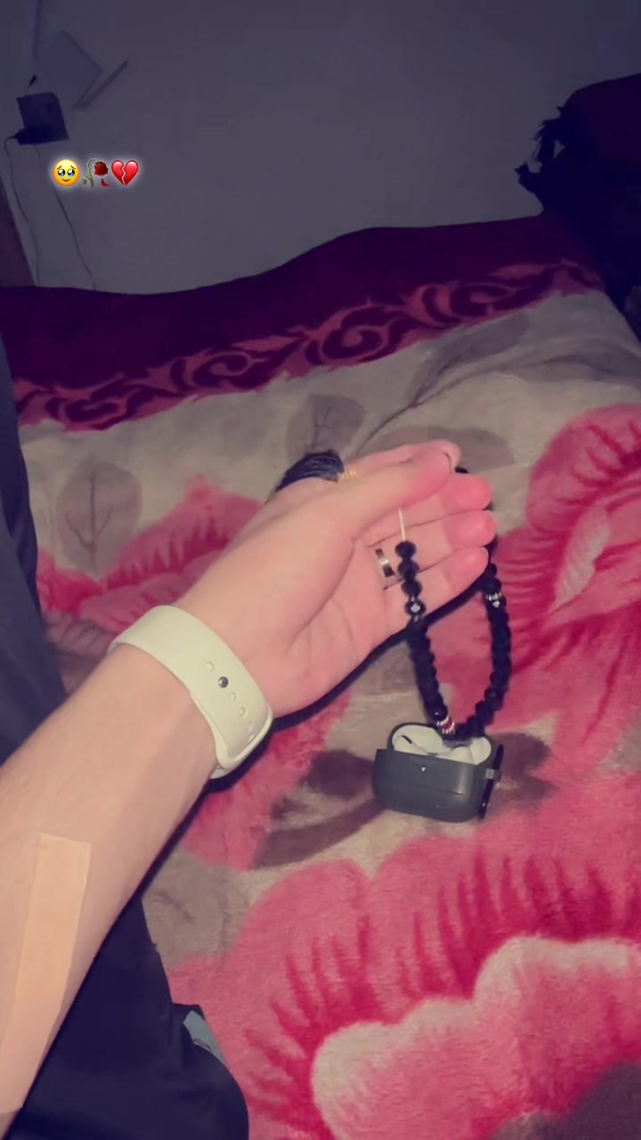@𝕔 𝕙 𝕖 𝕣 𝕣 𝕪 🍒
