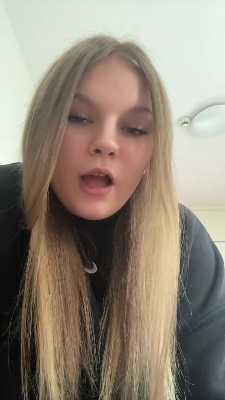 @leaaa_hmb