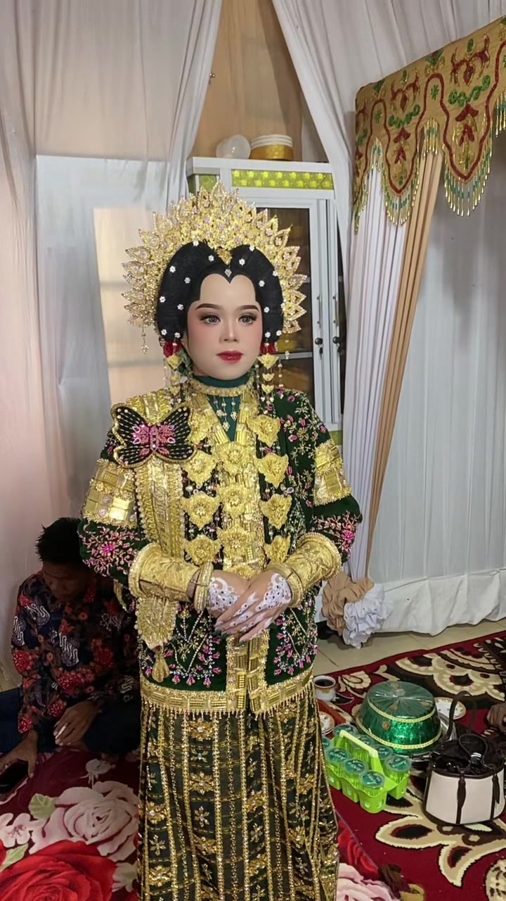 @hermawatimakeuphairdo,MUABone