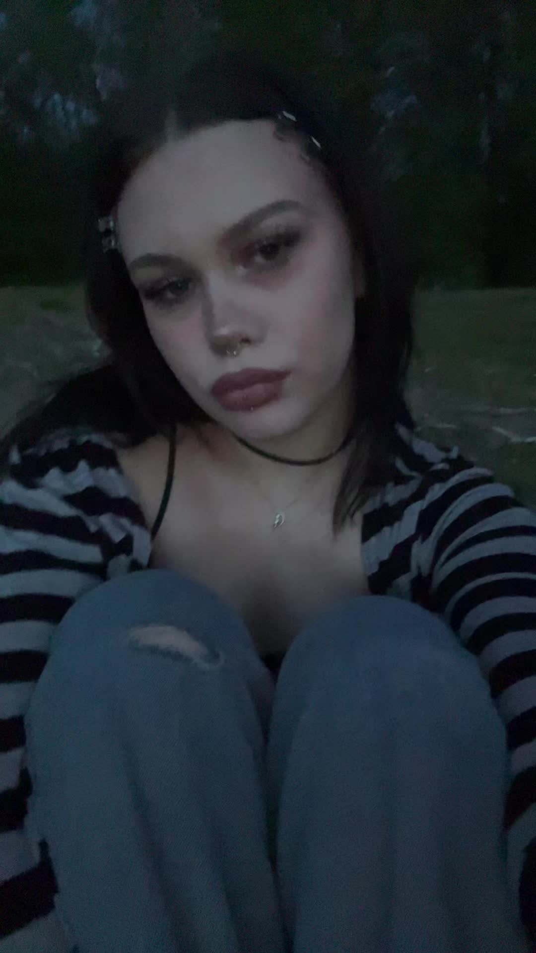 @e