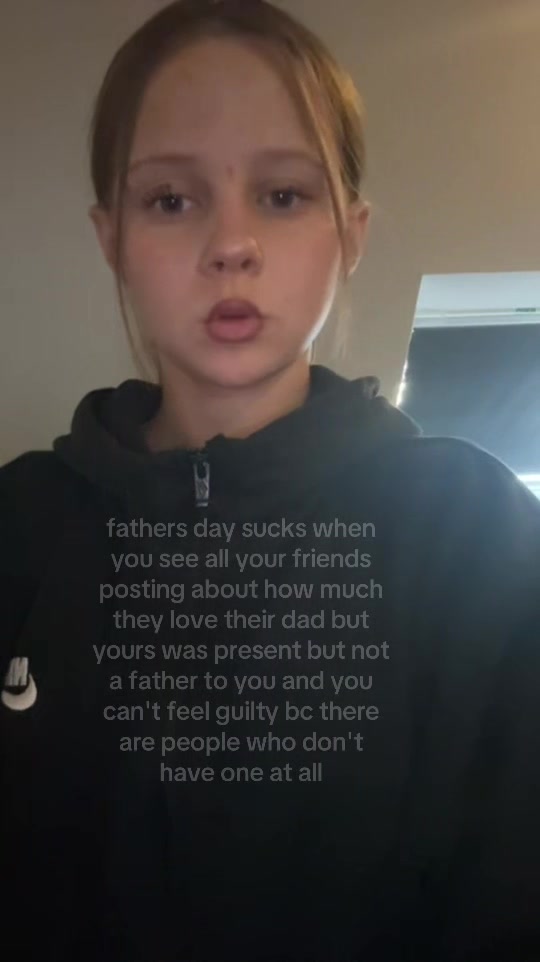 @𝓔𝓶𝓲𝓵𝔂🫰🏼