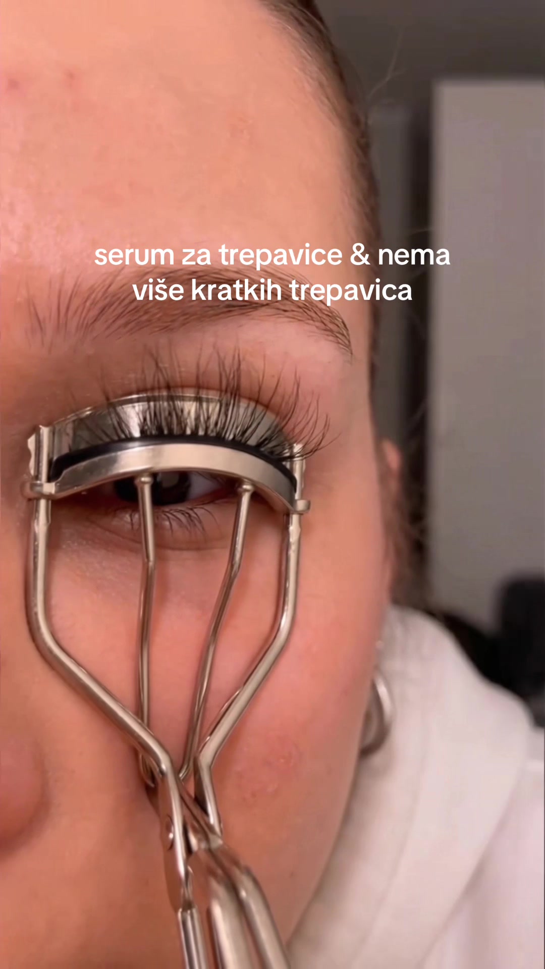 @VELLA