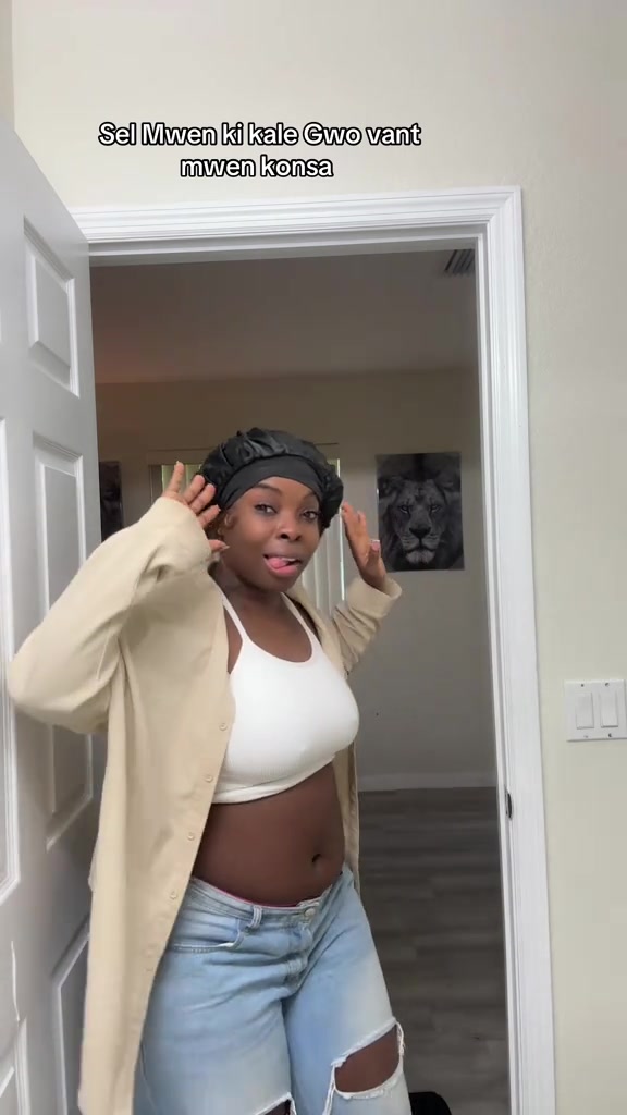 @FeFeClovil
