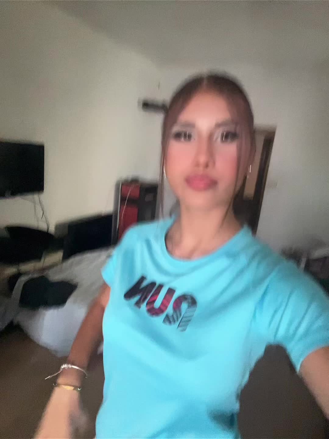 @NIKA🦈
