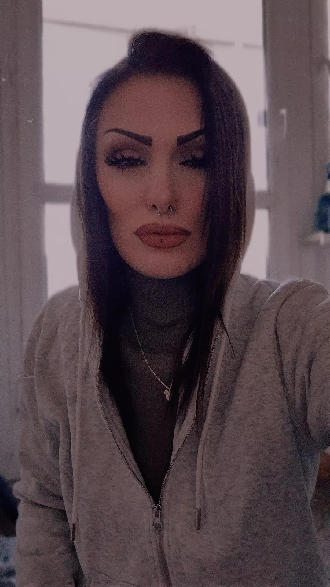 @neveryours