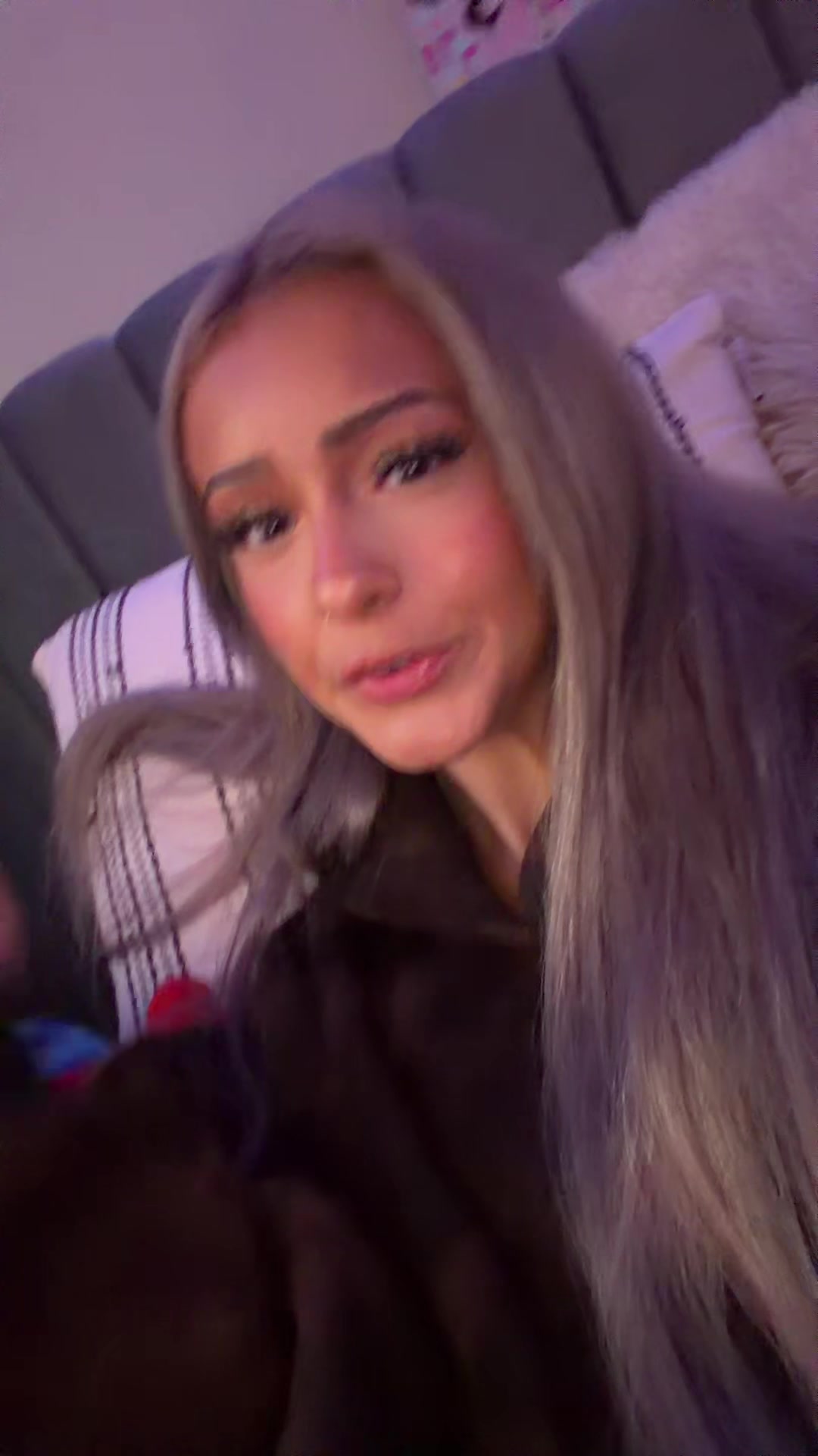 @basicblondeorangebitch