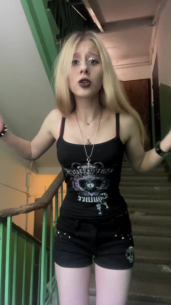 @bloody.kitty