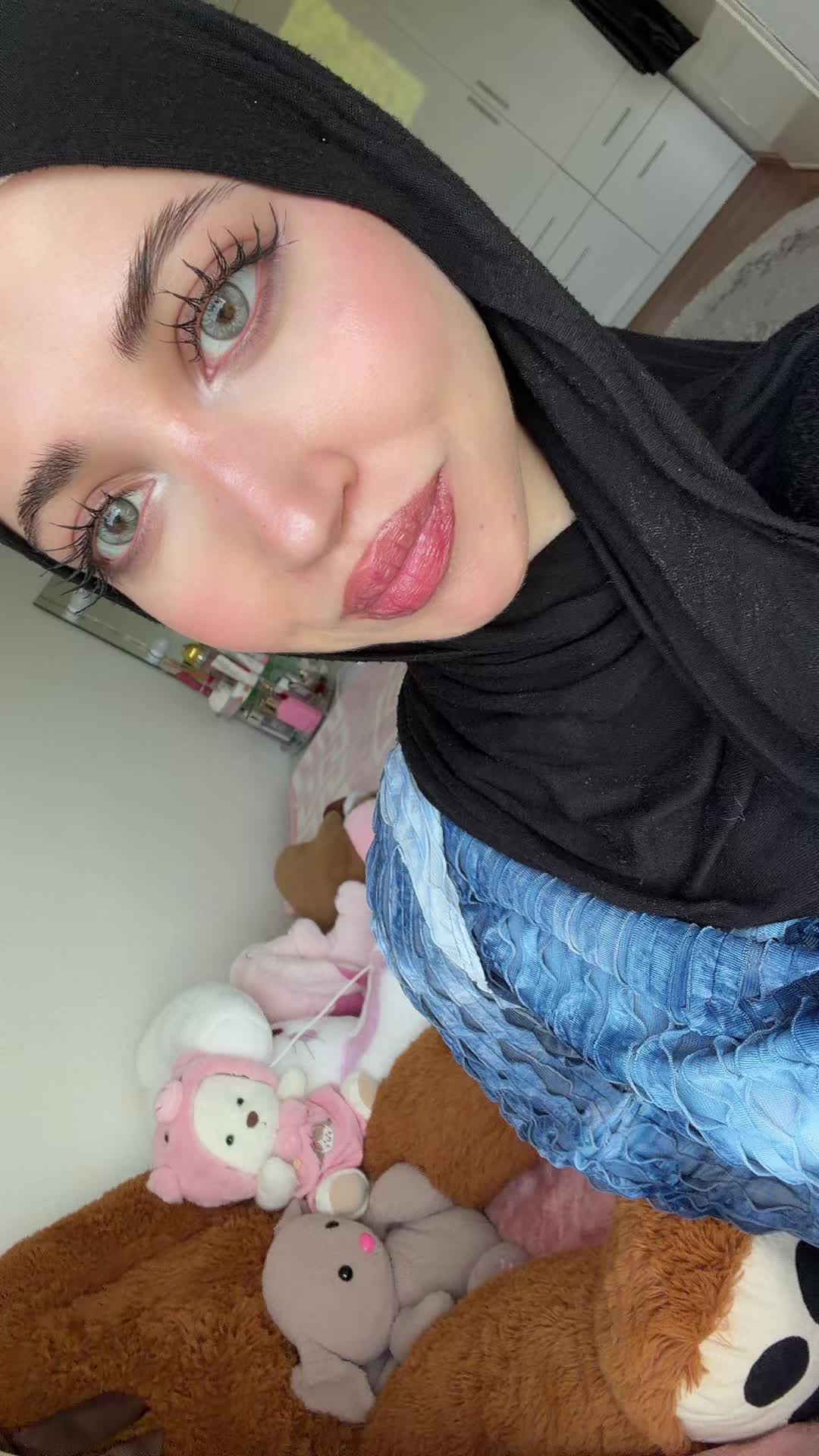 @لين