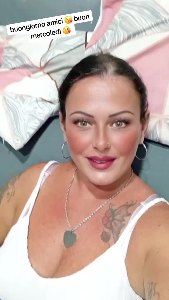 @ladeadelledee