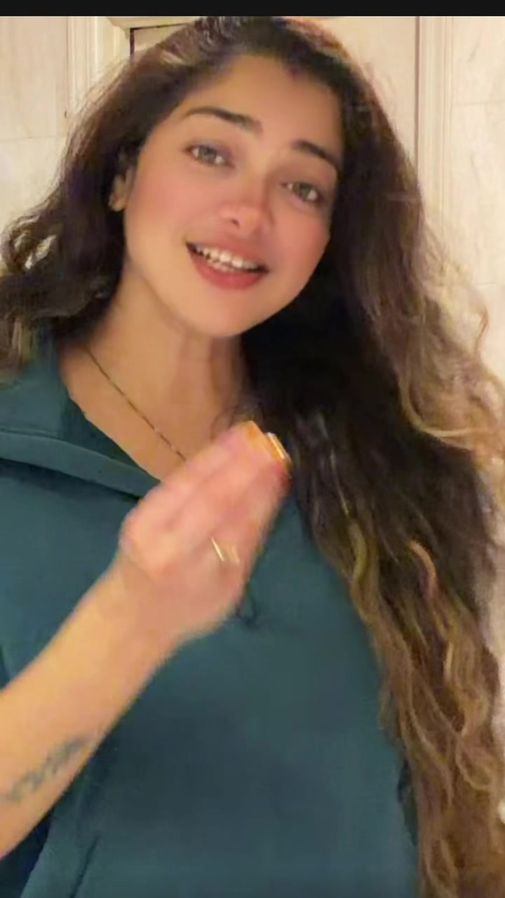 @Mayuri Dhaval Gandhi
