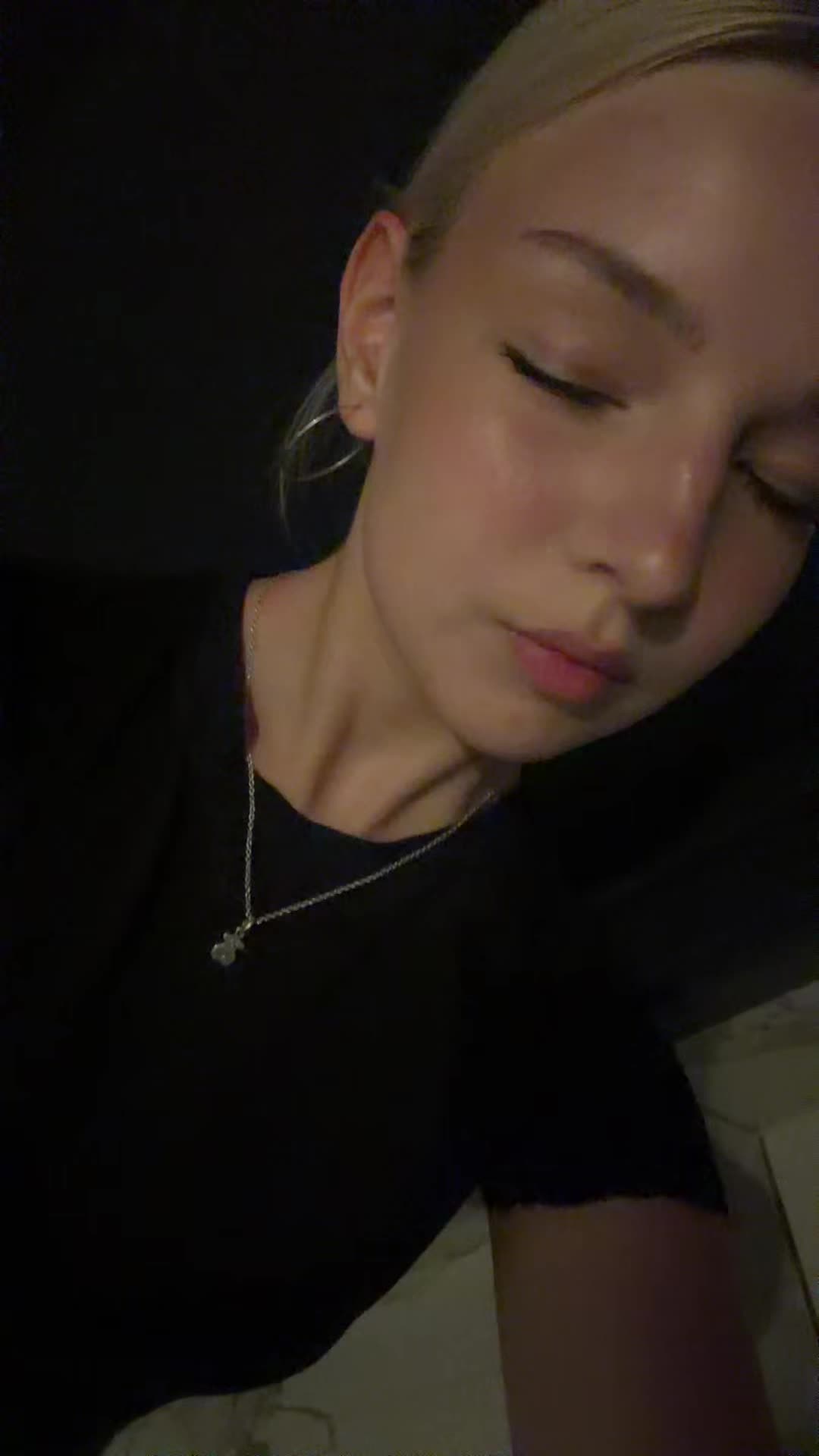 @viraalgirl