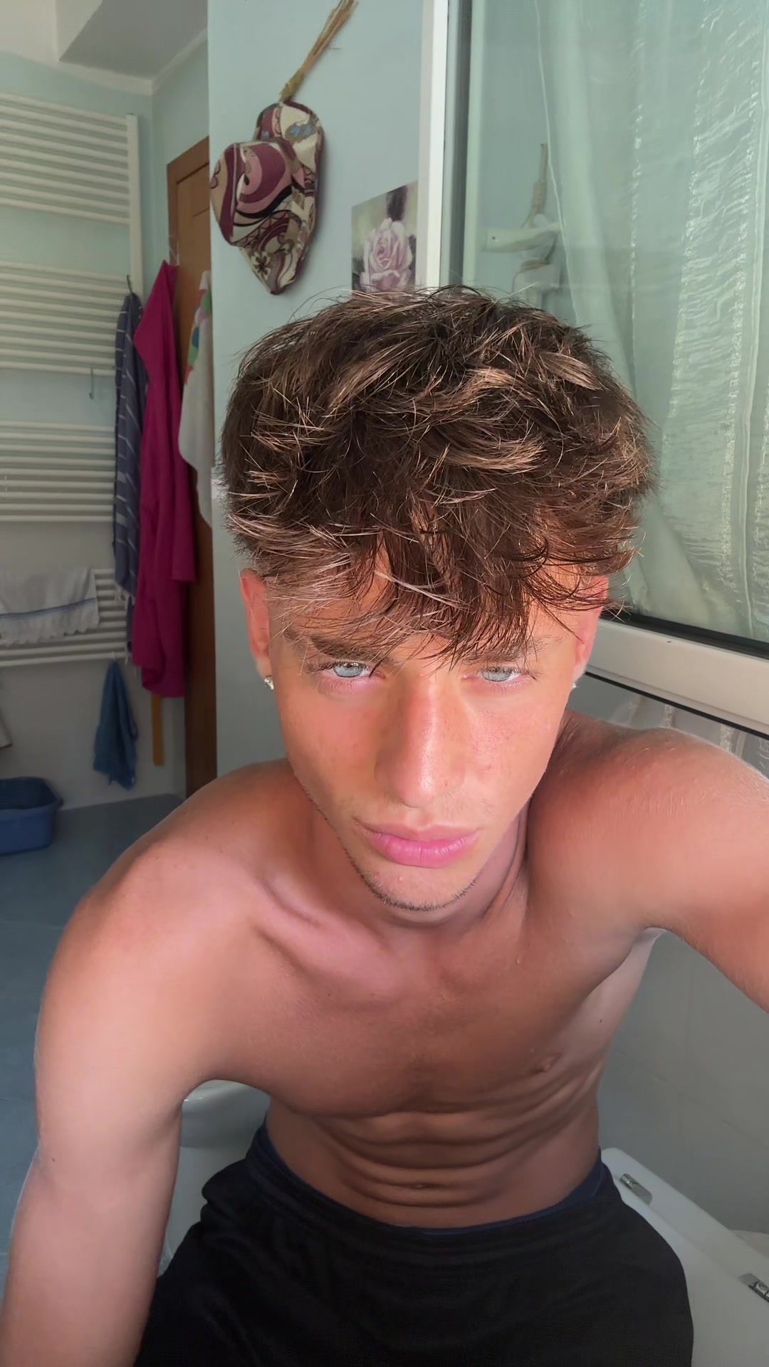 @𝑨 𝑳 𝑬 ♛