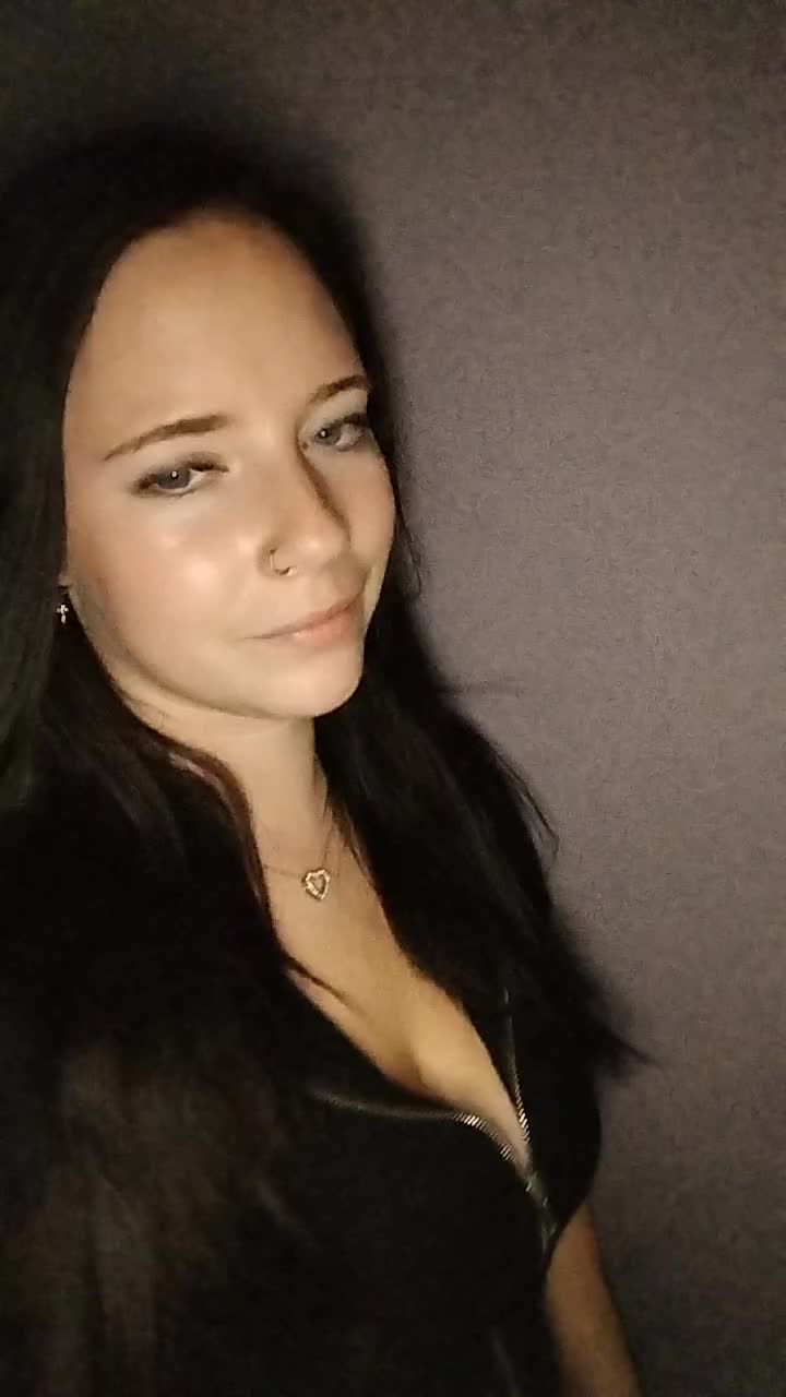 @❤️👑Danielaruth_official👑❤️