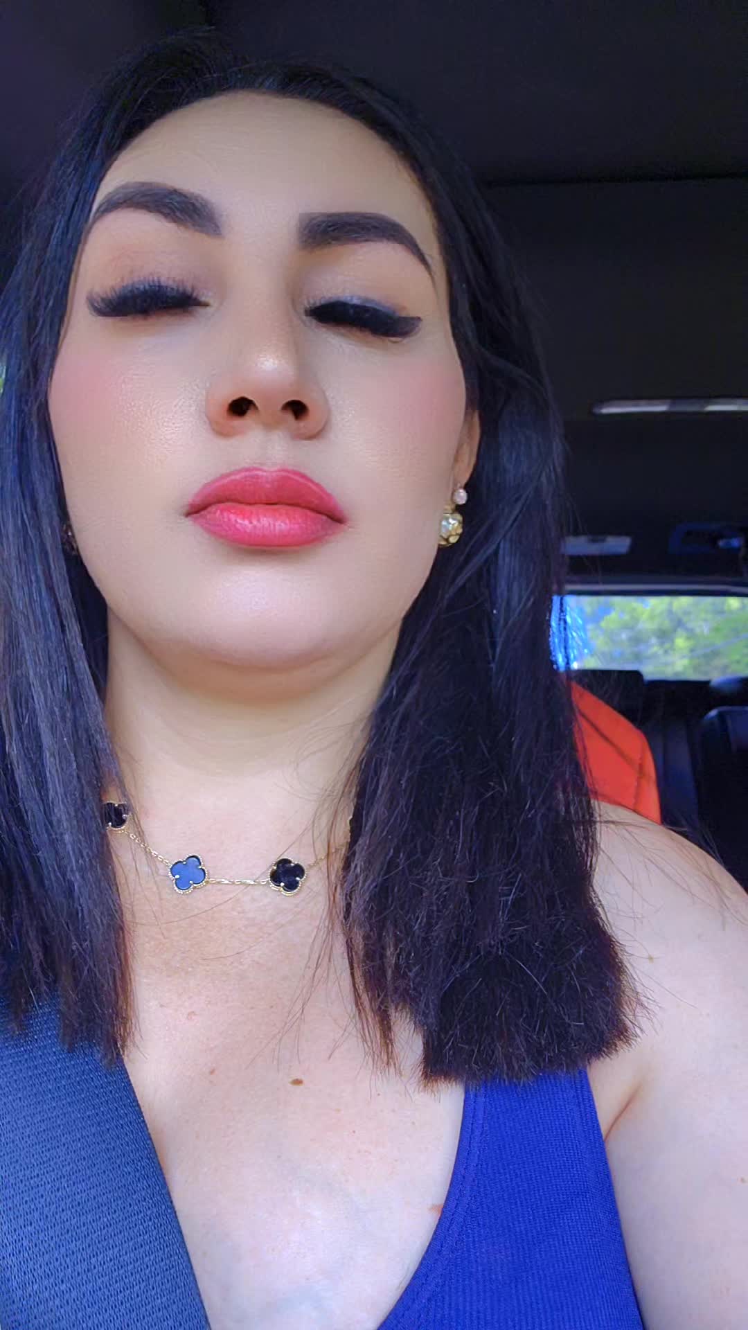 @anita valle