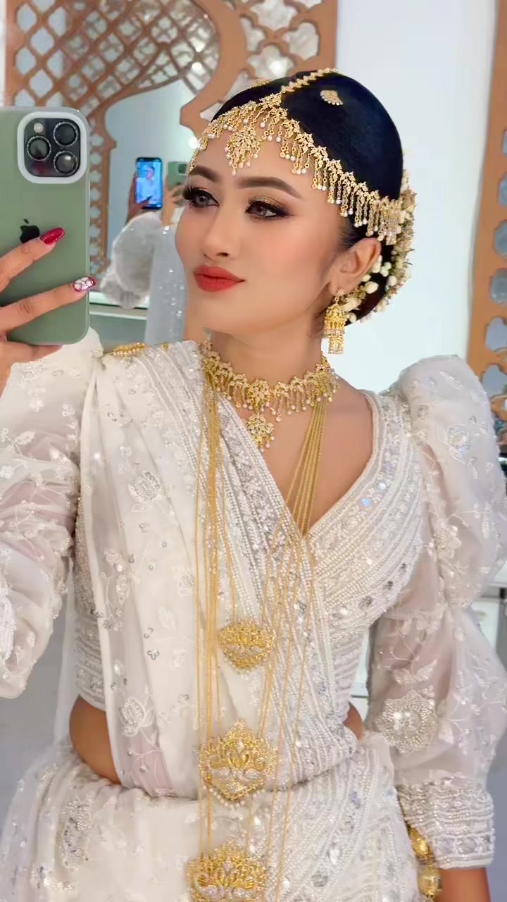 @Naduni 🤍