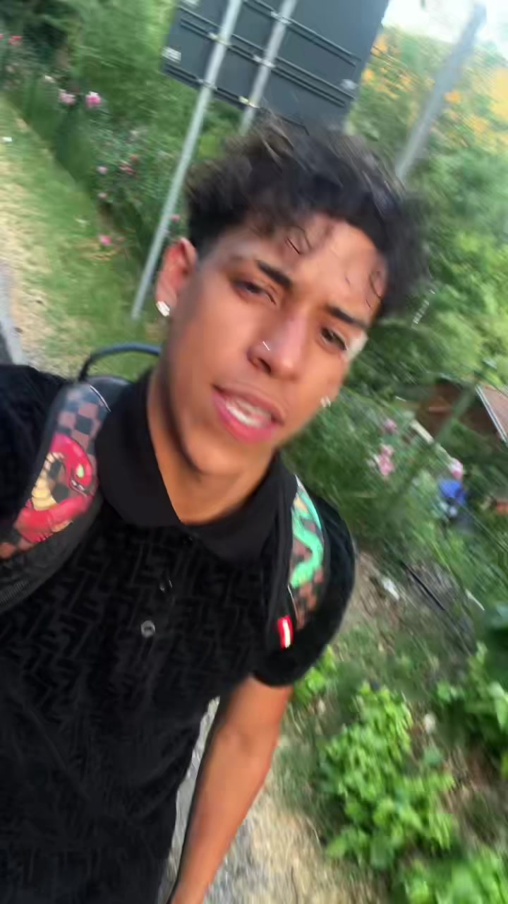 @Crh1_