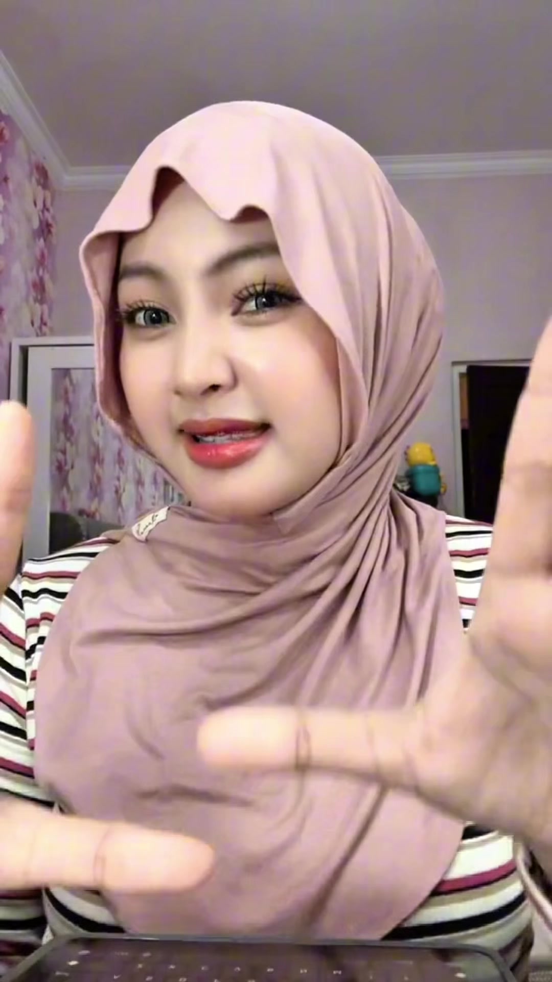 @NANA