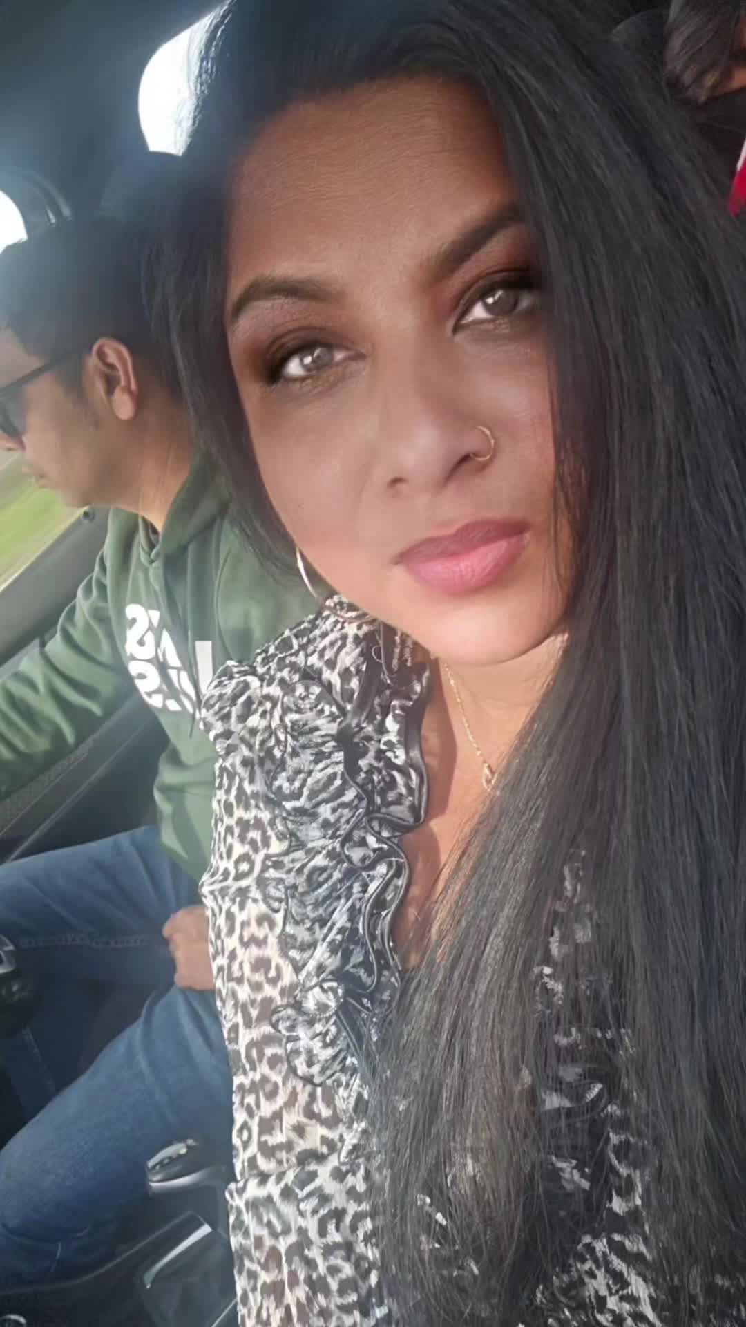 @🦢மேனகா🦢