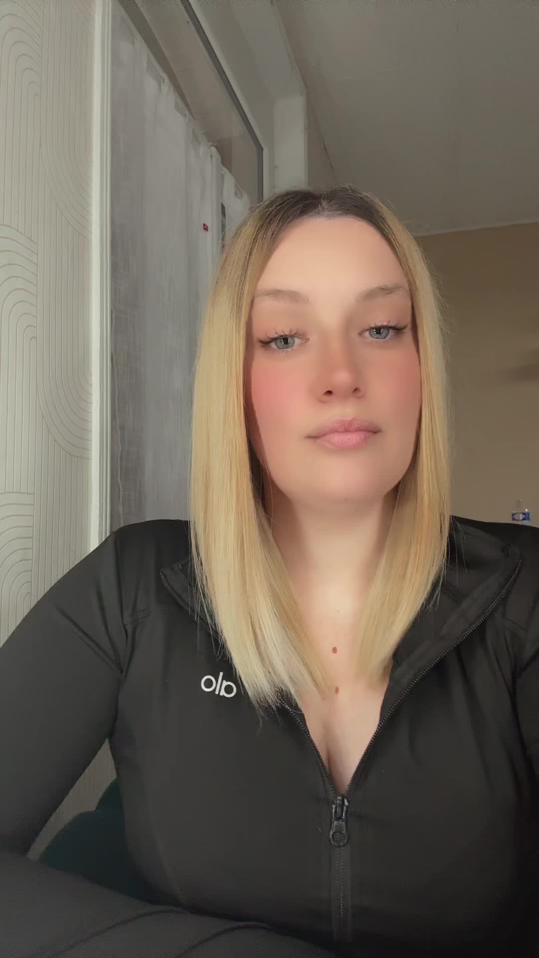 @𝑨𝒍𝒊𝒔𝒔𝒐𝒏 👛