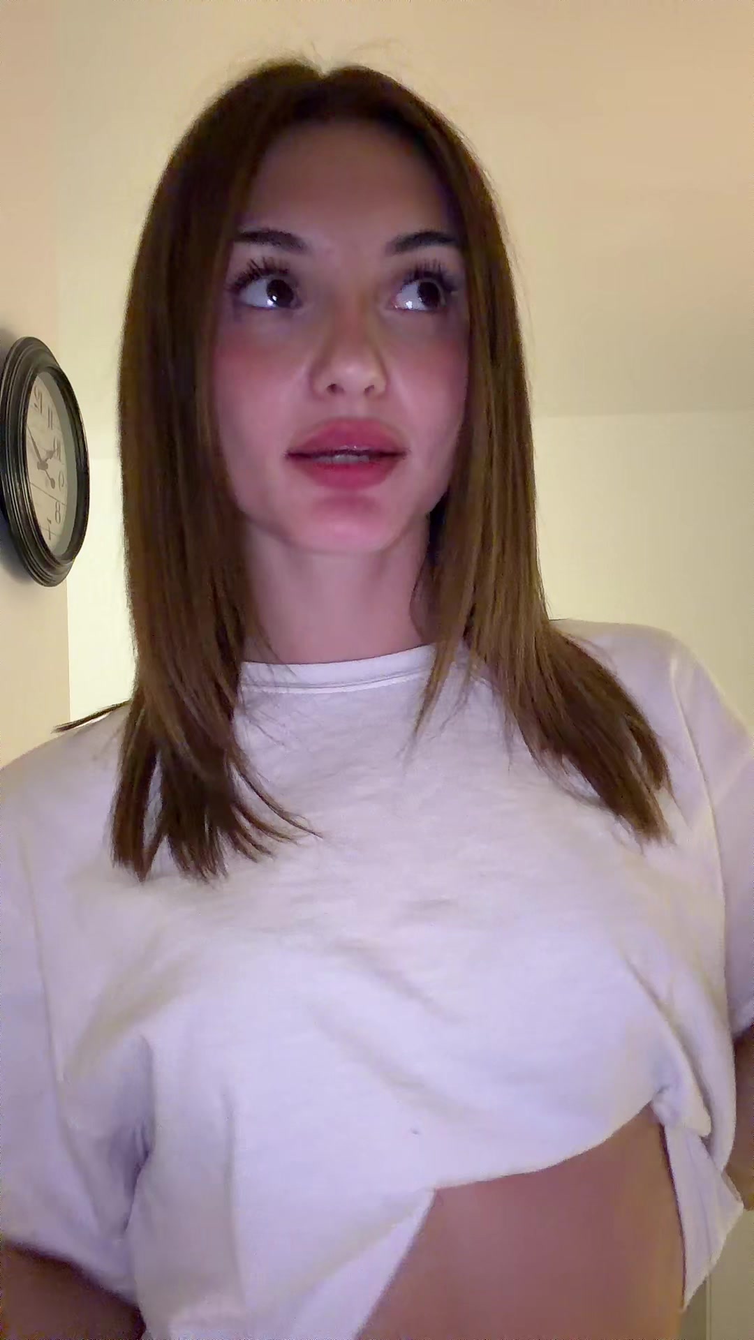 @𝒞𝑒𝓁𝒾𝒶