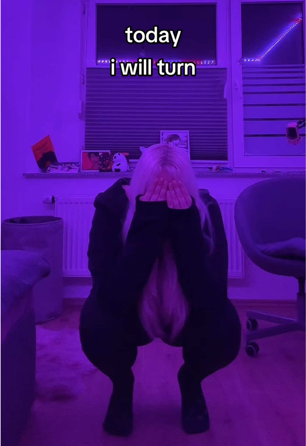 @v_eeveee