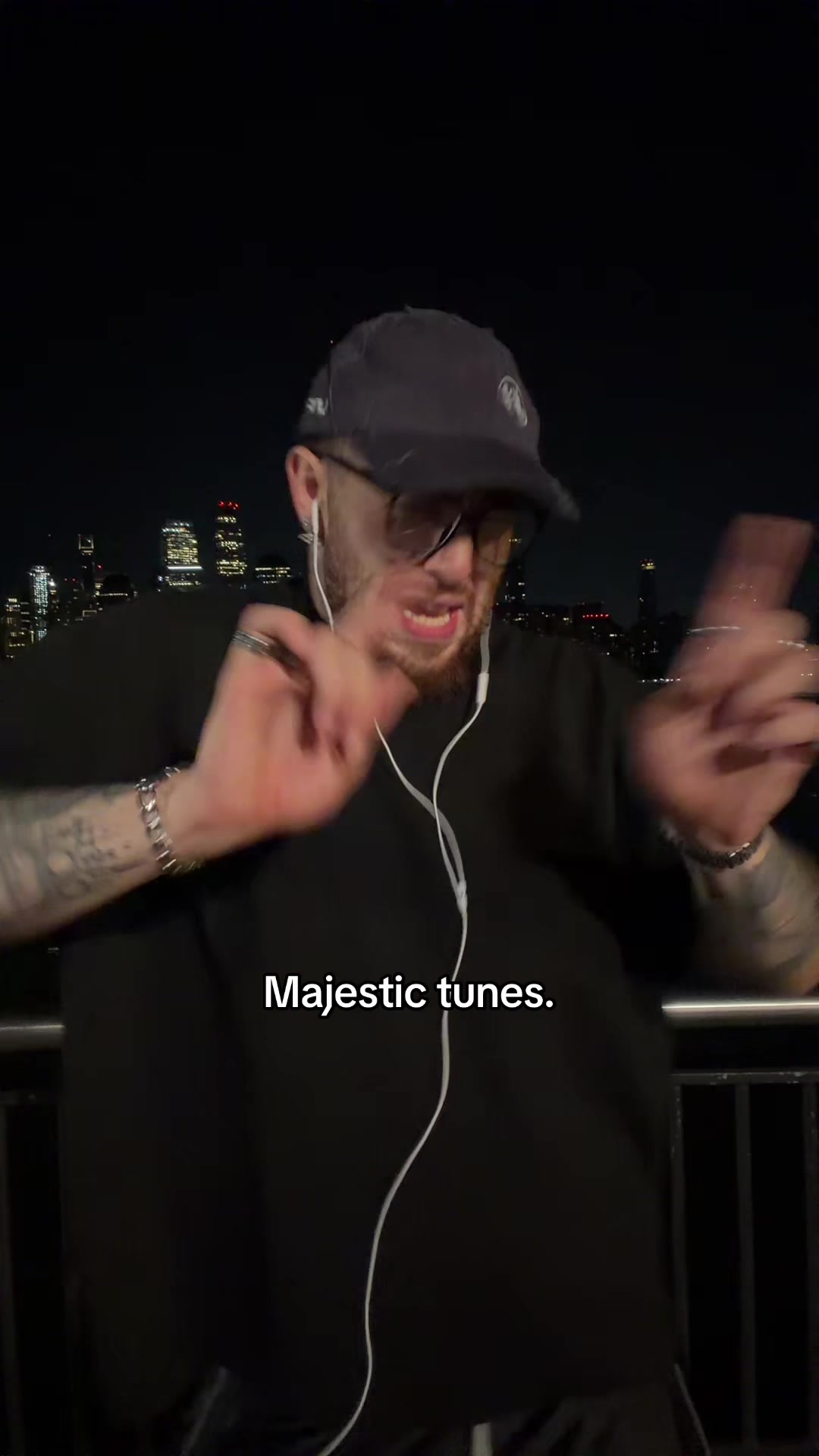 @Fezz