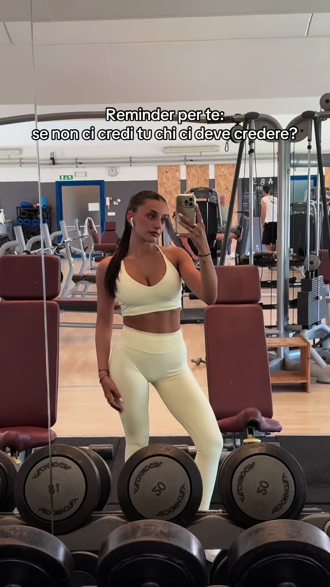 @Gia