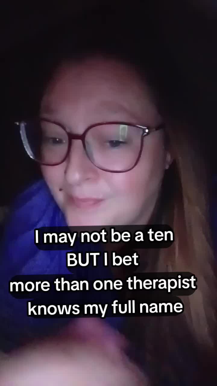@Nickie🦋💜