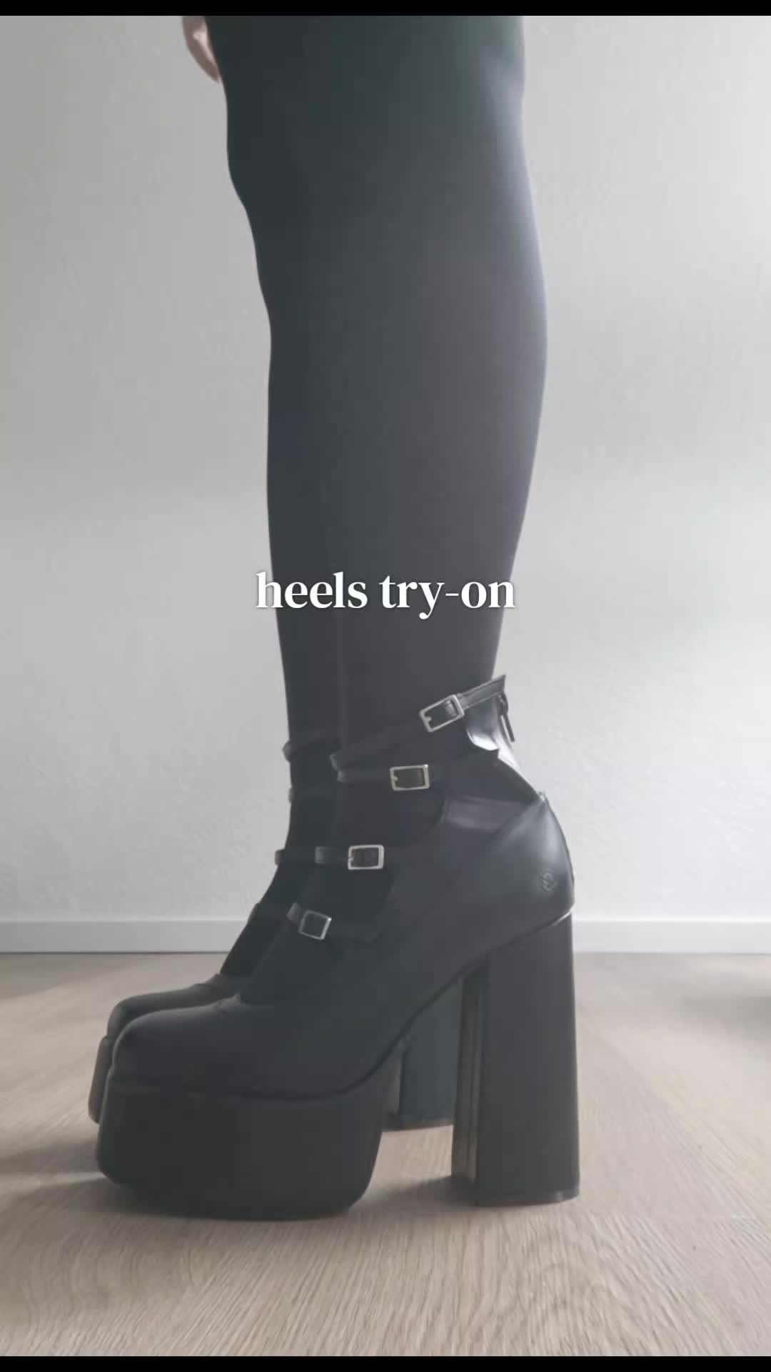 @𝓹𝓸𝓻𝓬𝓮𝓵𝓪𝓲𝓷 𝓴𝓲𝓽𝓽𝔂