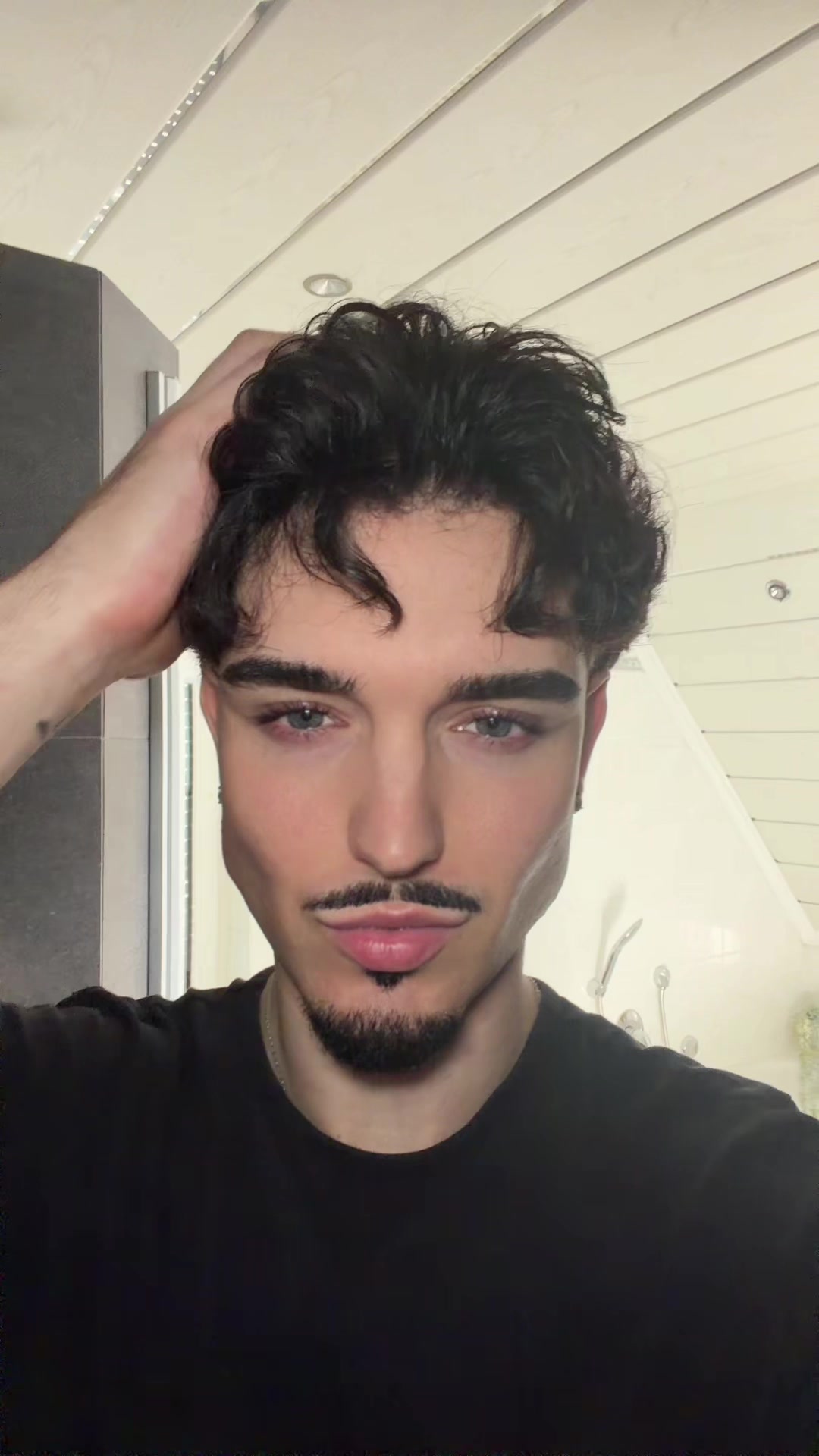 @Xeno
