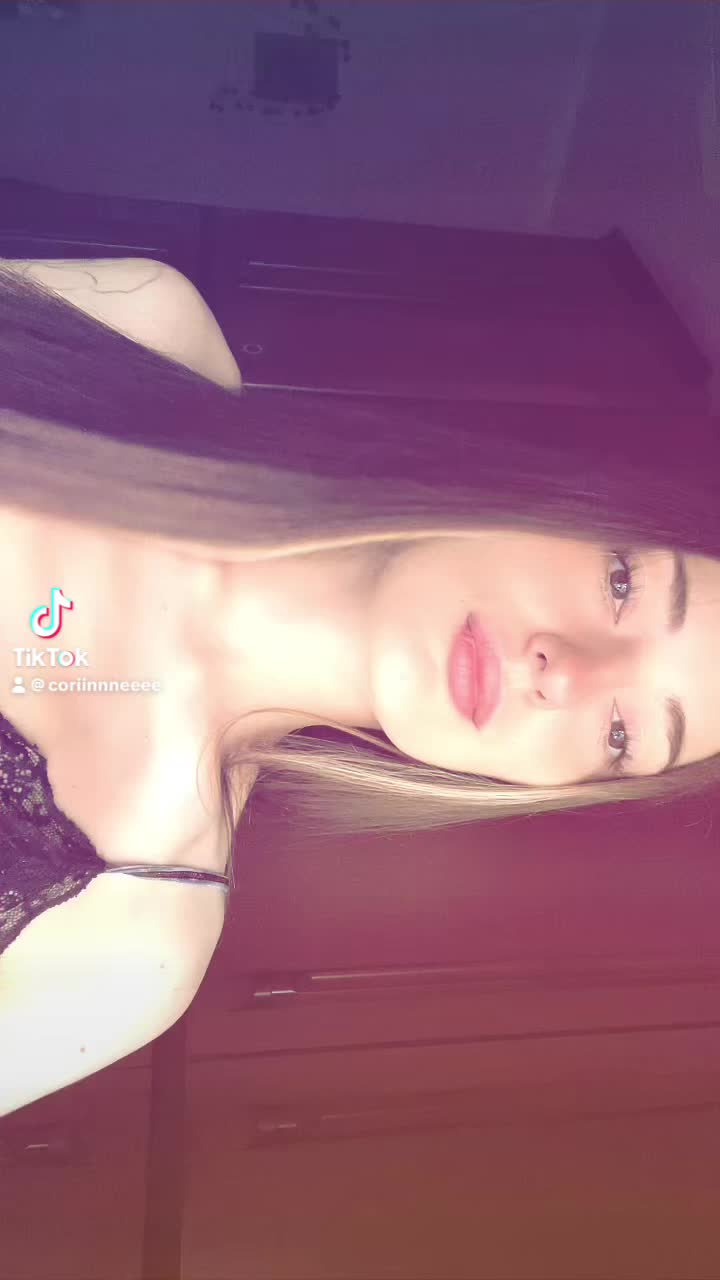@coriinnneeee