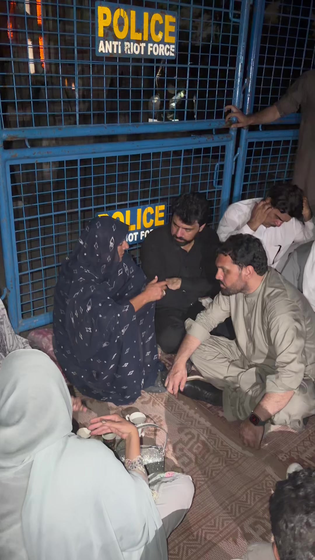 @Musharaf Afridi ISF fans