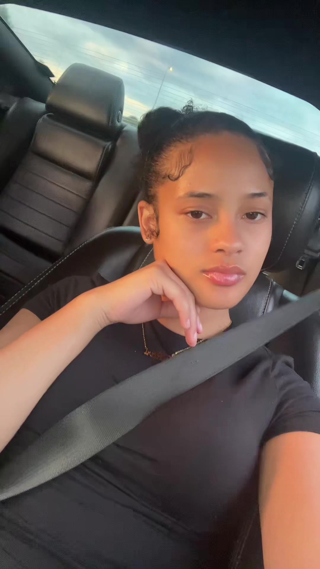 @Khaarrii