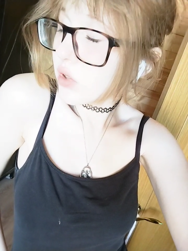 @susimi4kaಠ益ಠ