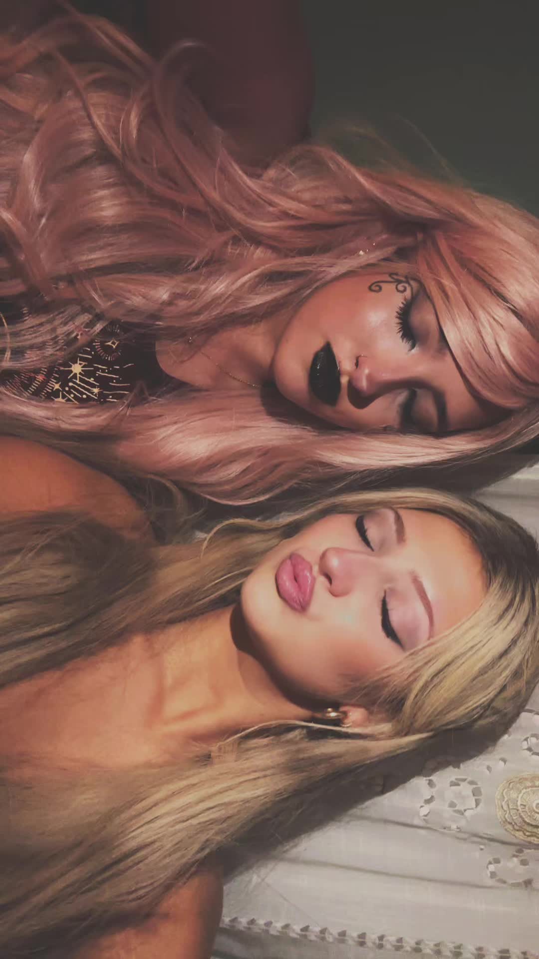 @holly ✮⋆₊˚⊹