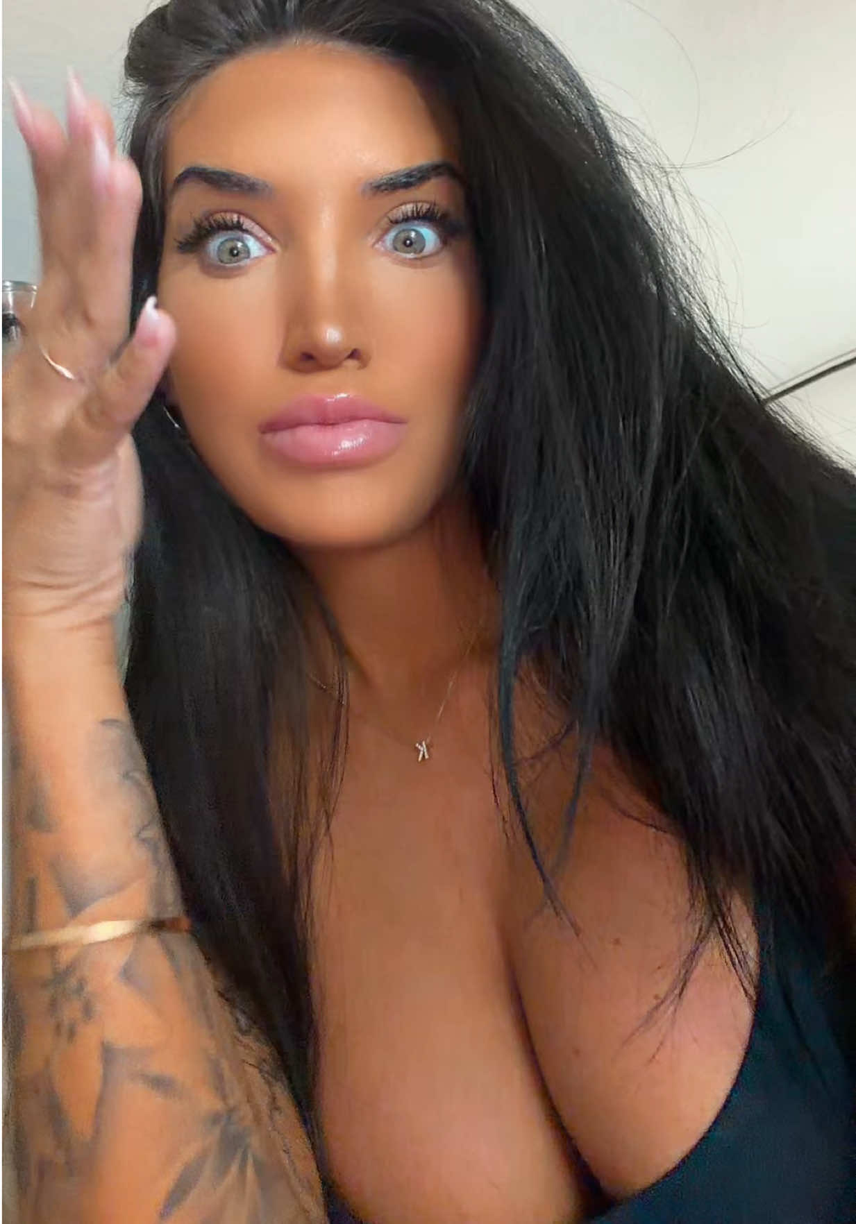 @kj_cameron