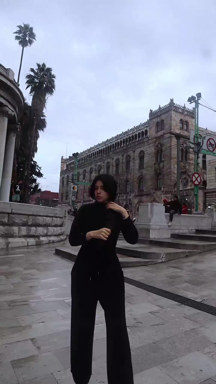 @Anzhelina Georgina