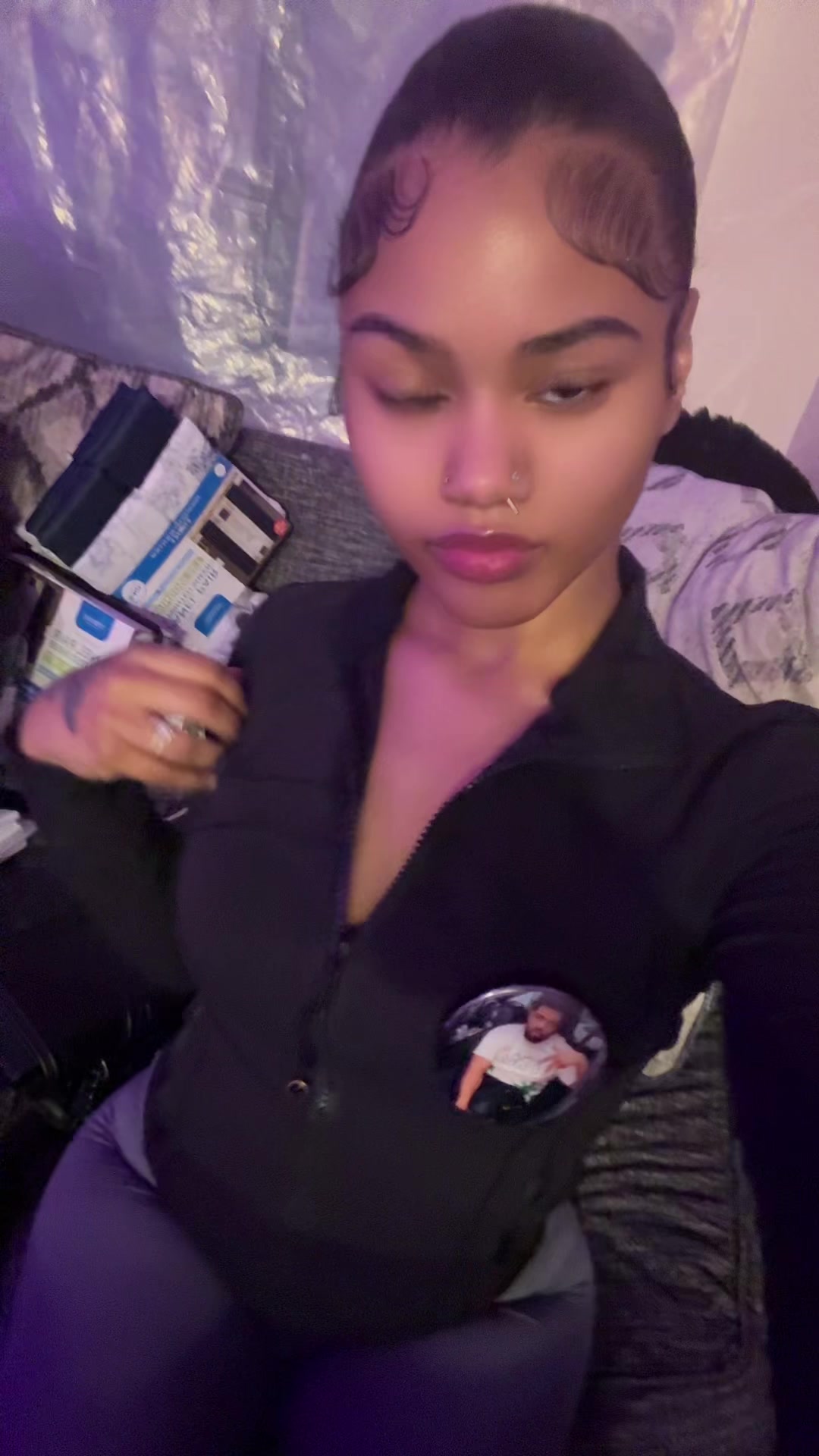 @AB…🦋