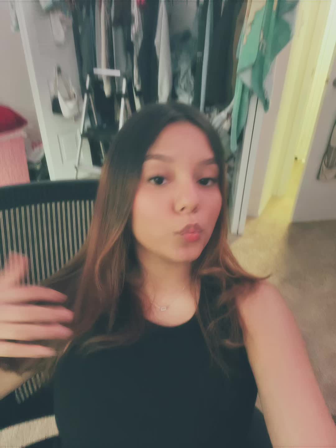 @𝒔𝒐𝒍𝒆𝒚𝒃𝒊