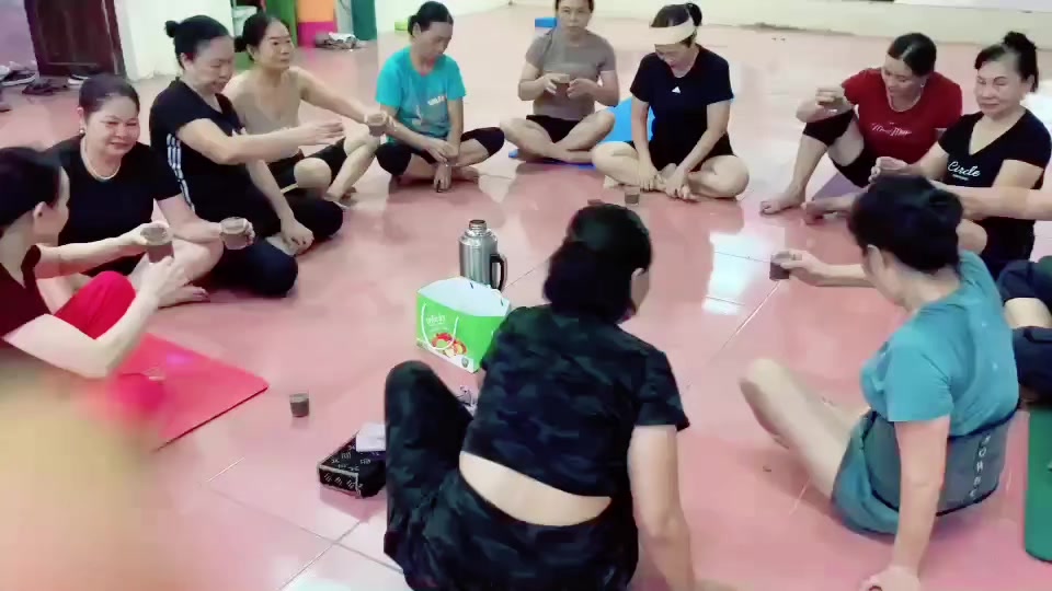 @Hoàng Thùy Yoga💯