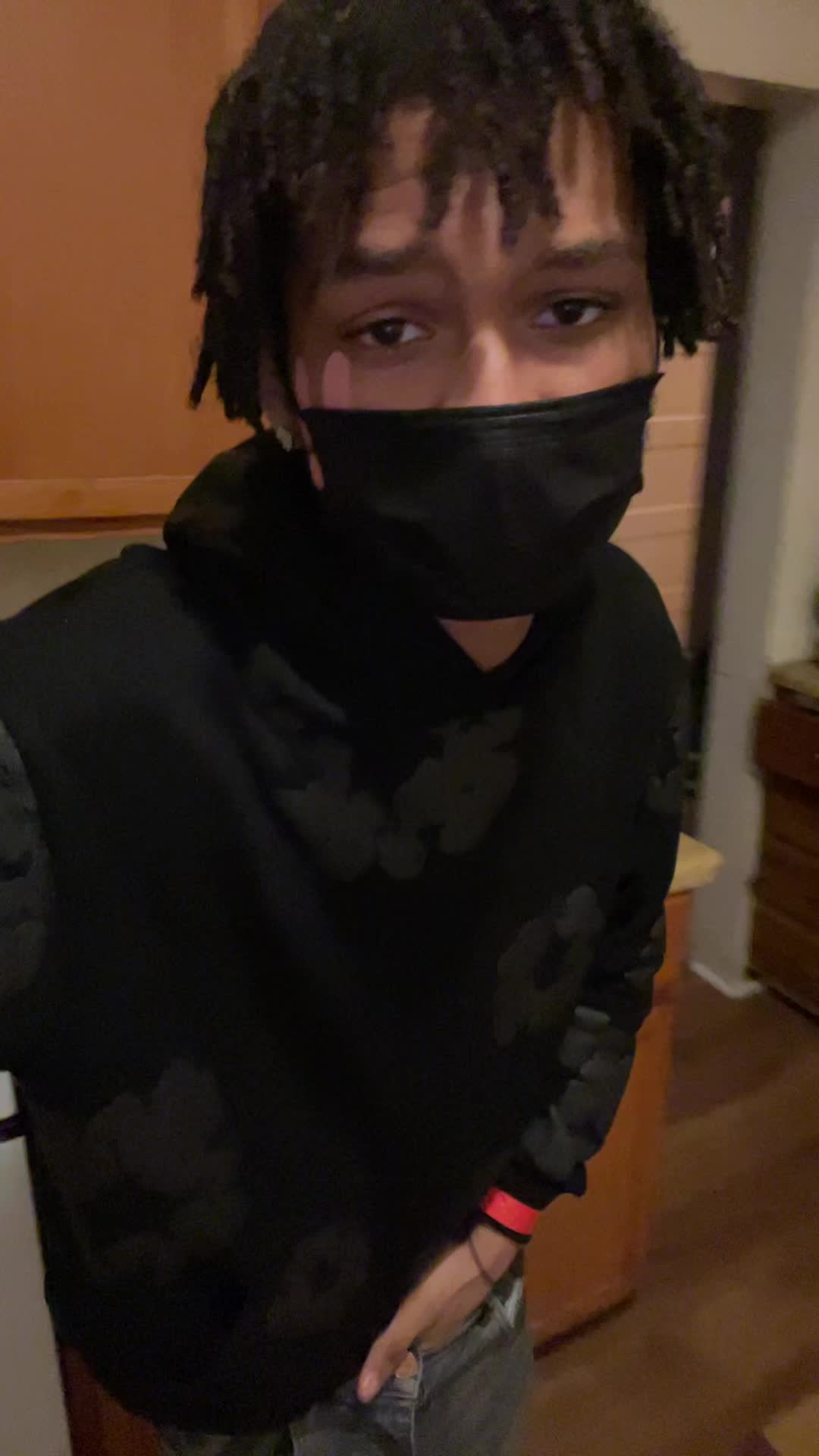@Bj