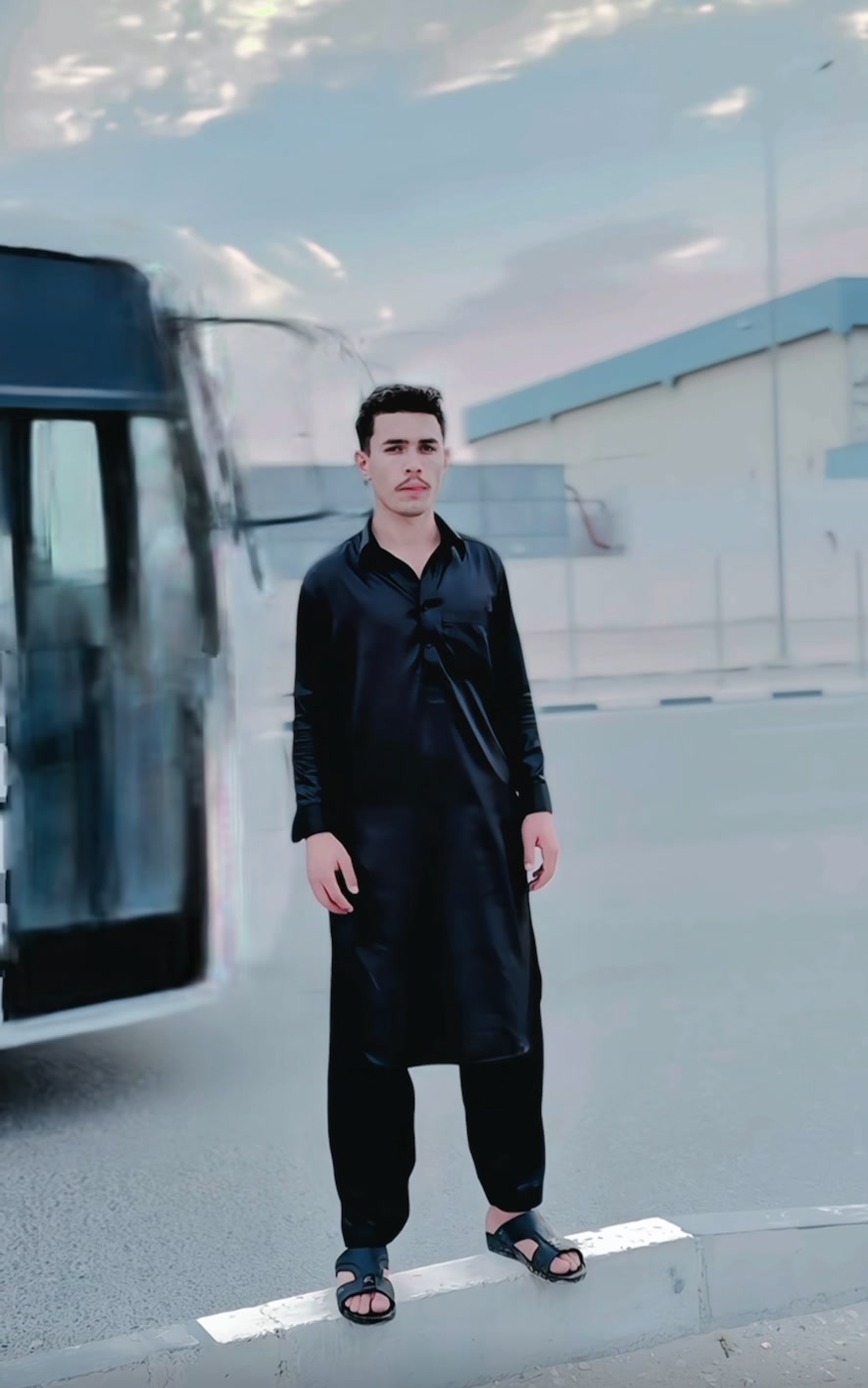 @👑𝐀𝐙𝐈𝐙 𝐆𝐔𝐑𝐔👑🇶🇦