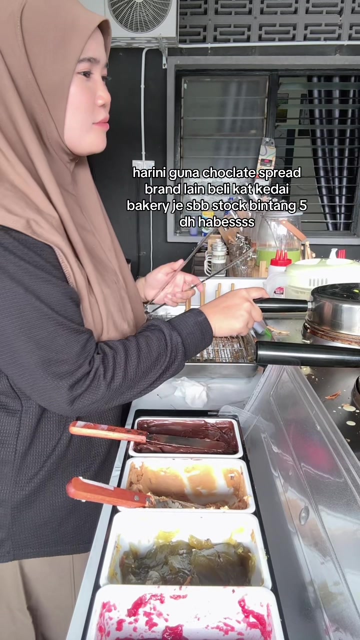 @A'z Wafflelicious