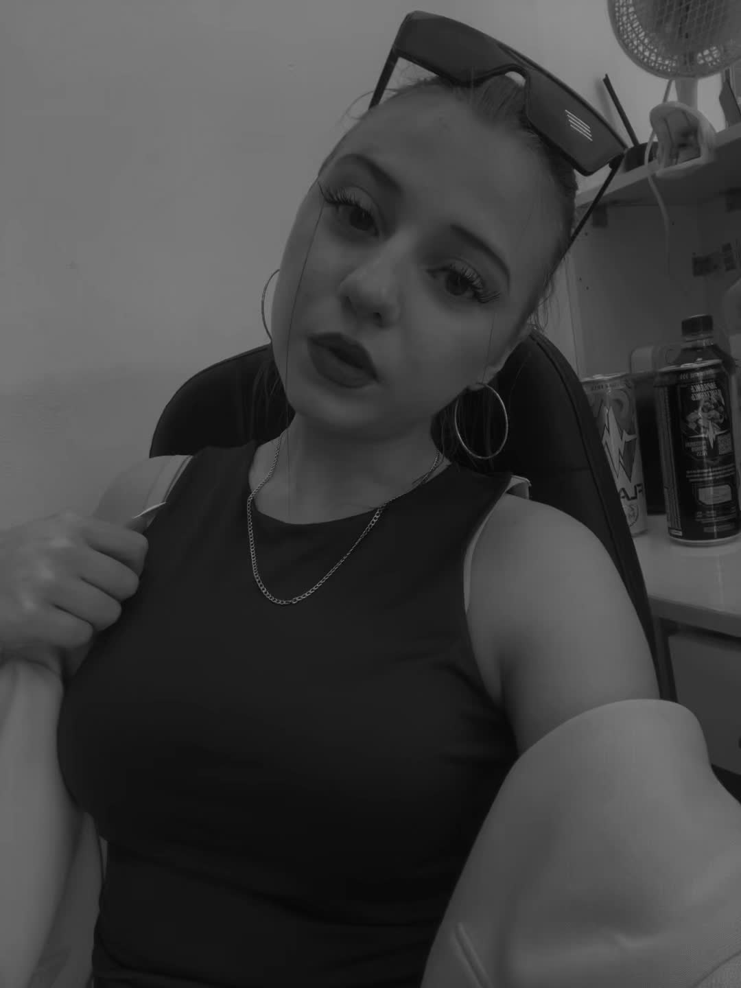 @Persikova