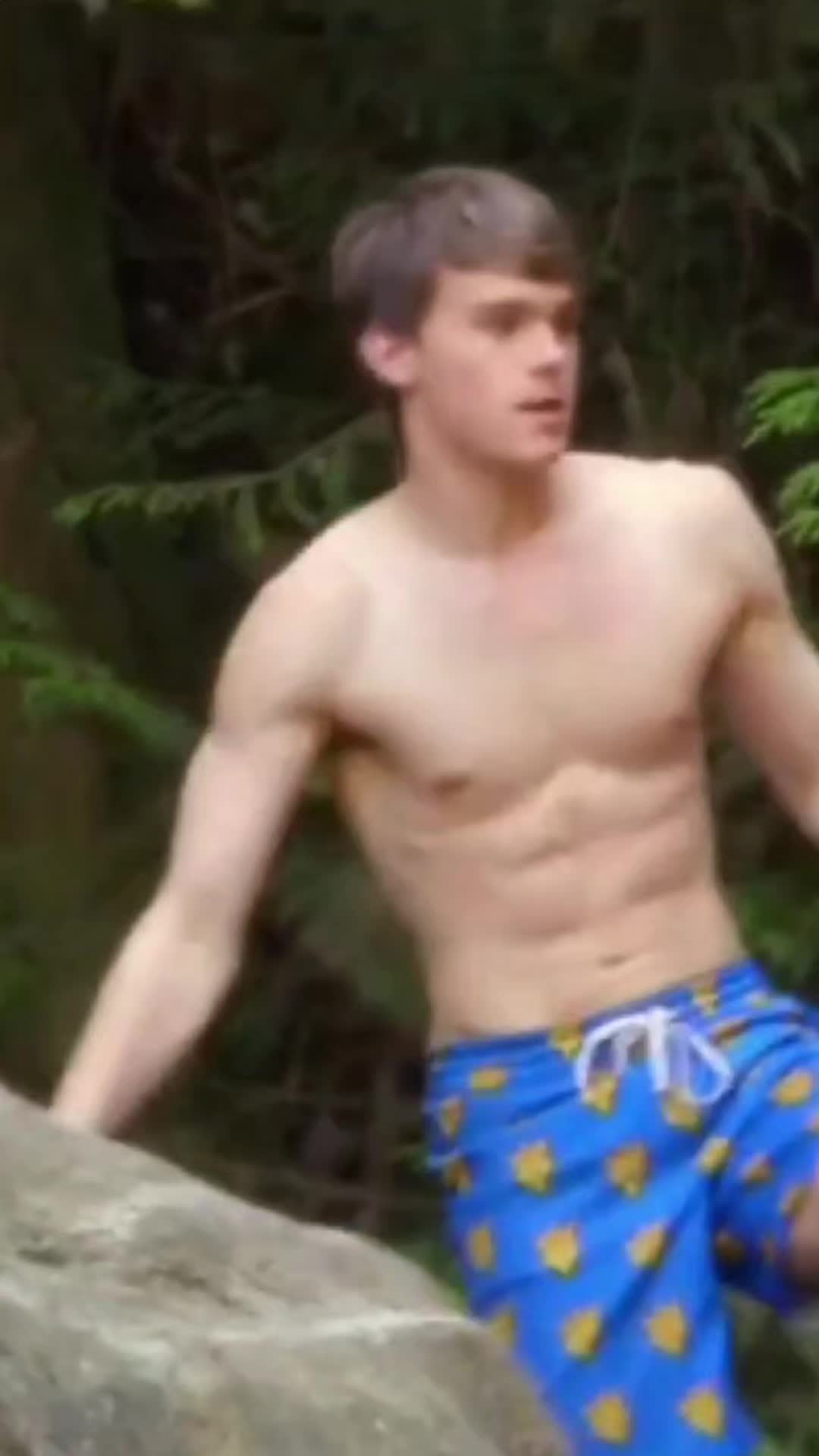 @Alexis