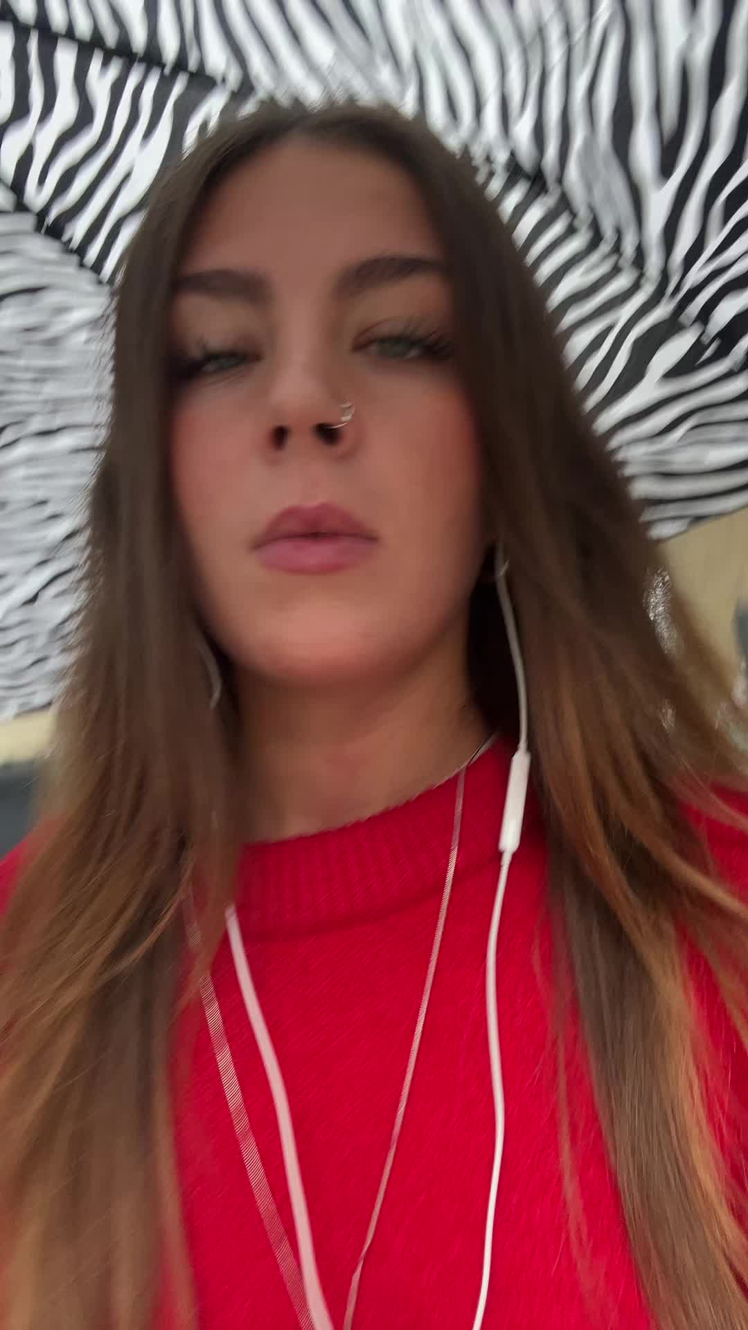 @mayalaureen