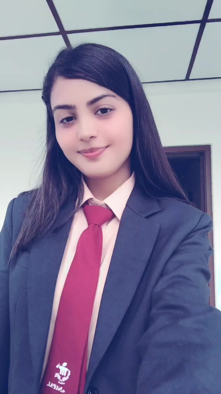 @Poonam Yadav😇